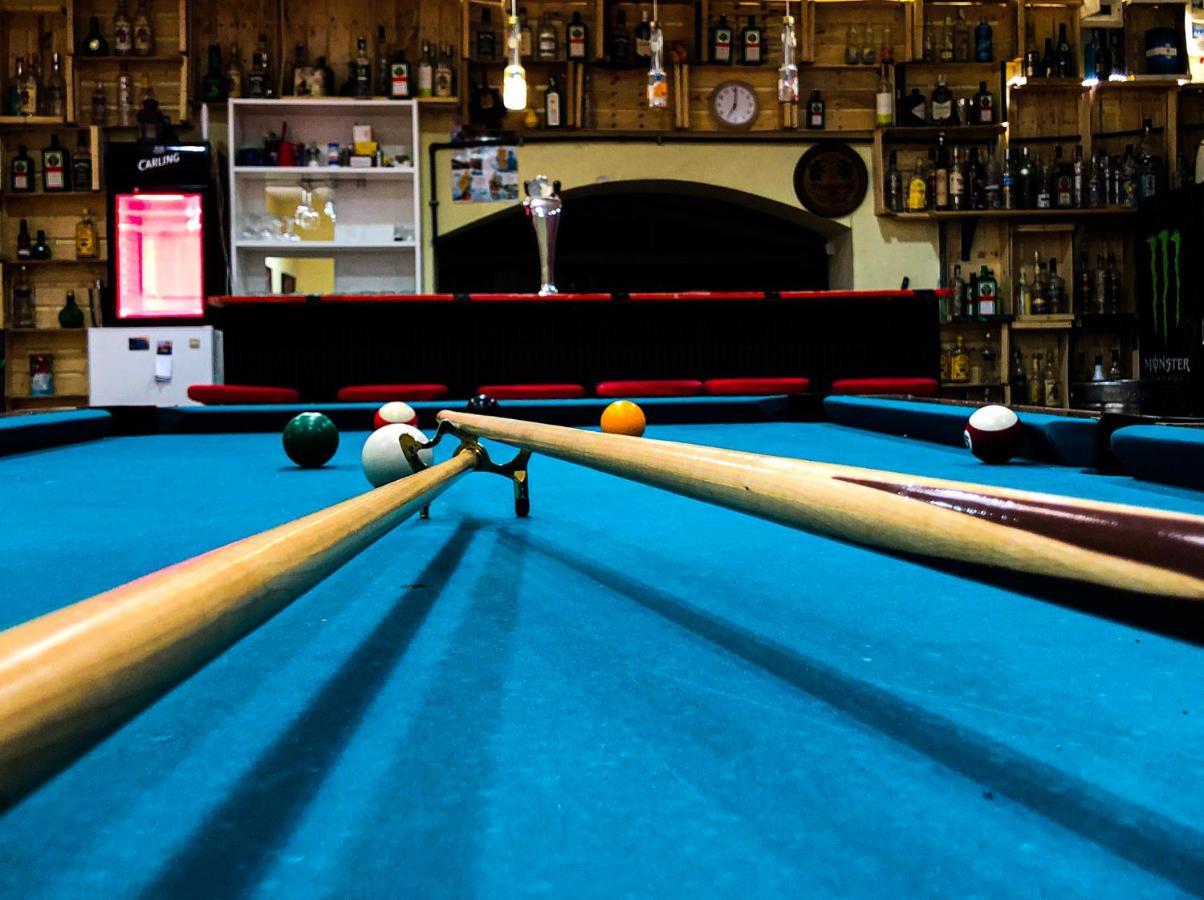 Whole Basement Former Pub3 For Bachelor / Bachelorette Party 부다페스트 외부 사진