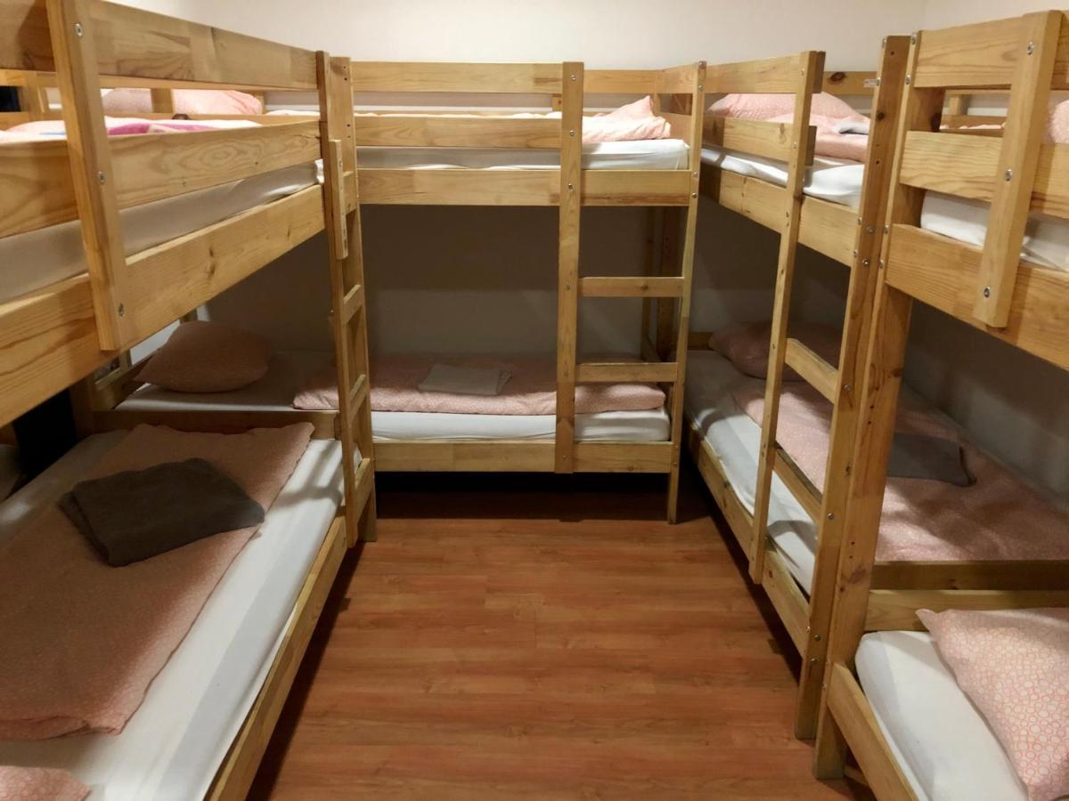 Whole Basement Former Pub3 For Bachelor / Bachelorette Party 부다페스트 외부 사진